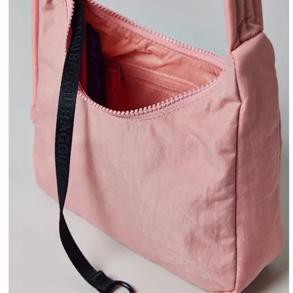 Baggu NWT UO Exclusive Rose Tan Pink Nylon Shoulder Bag Small Mini - Picture 2 of 4